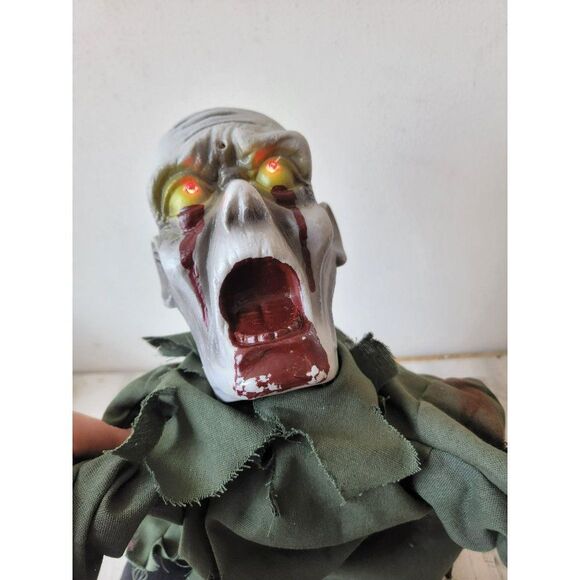 Halloween animated moaning zombie blood monster prop decor scary dead - Picture 8 of 16
